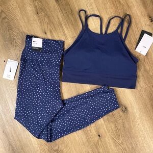 Nike Yoga Set